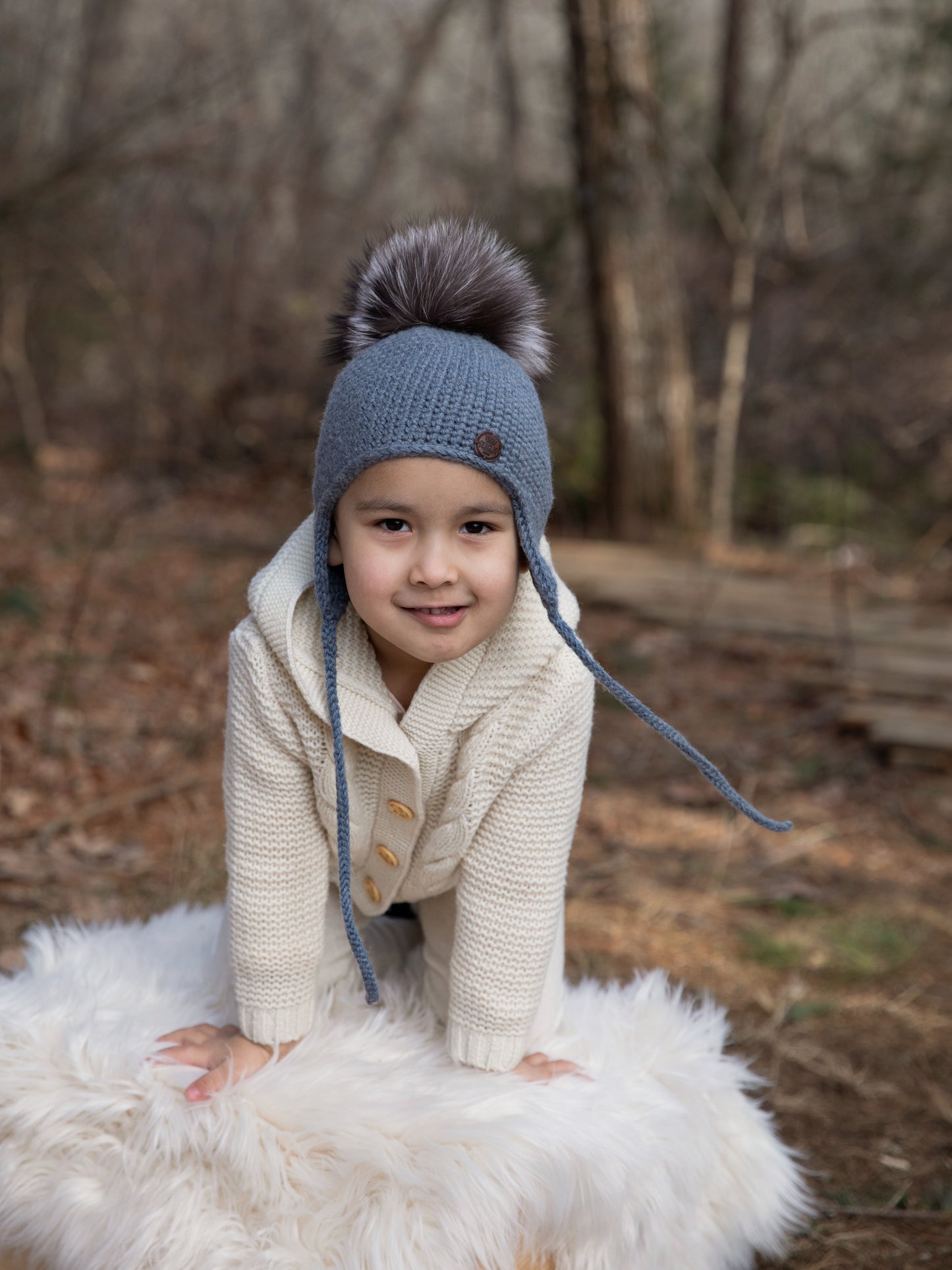 6.3 Chunky Knit Merino wool hat with silver fox fur or yarn PomPom (Grey)