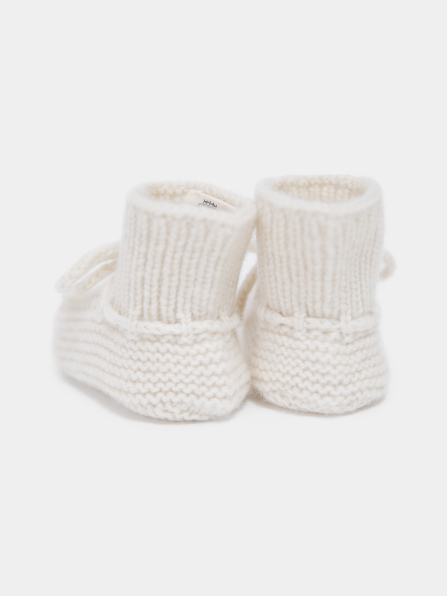 11 Fluffy Cashmere booties