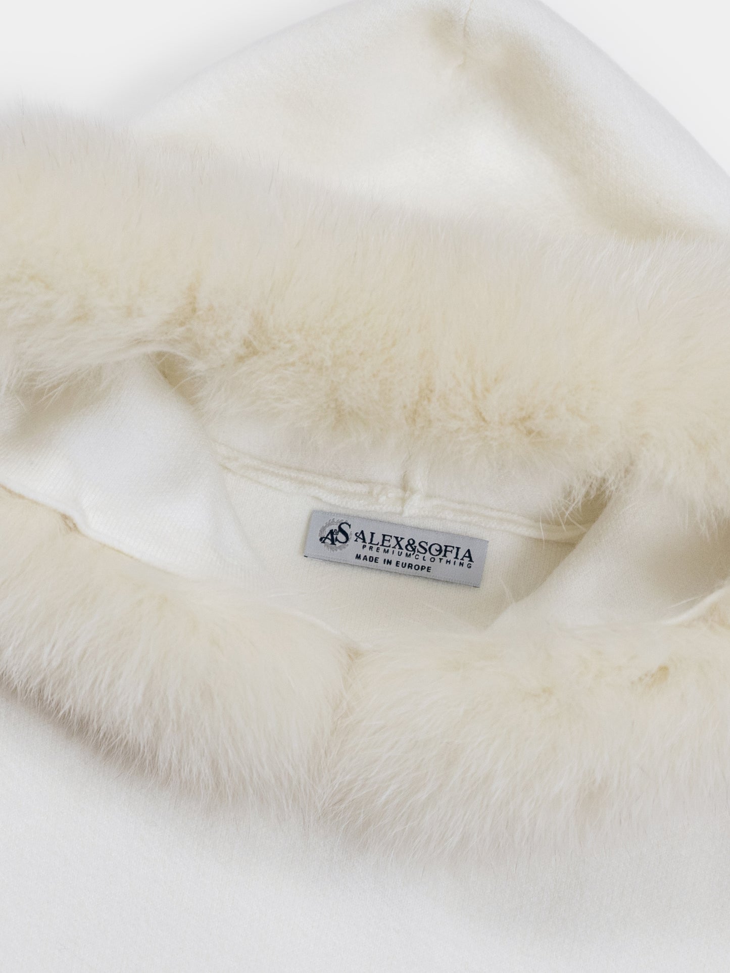 Wool-Blend Knit Woman set with Dyed Fox Fur
