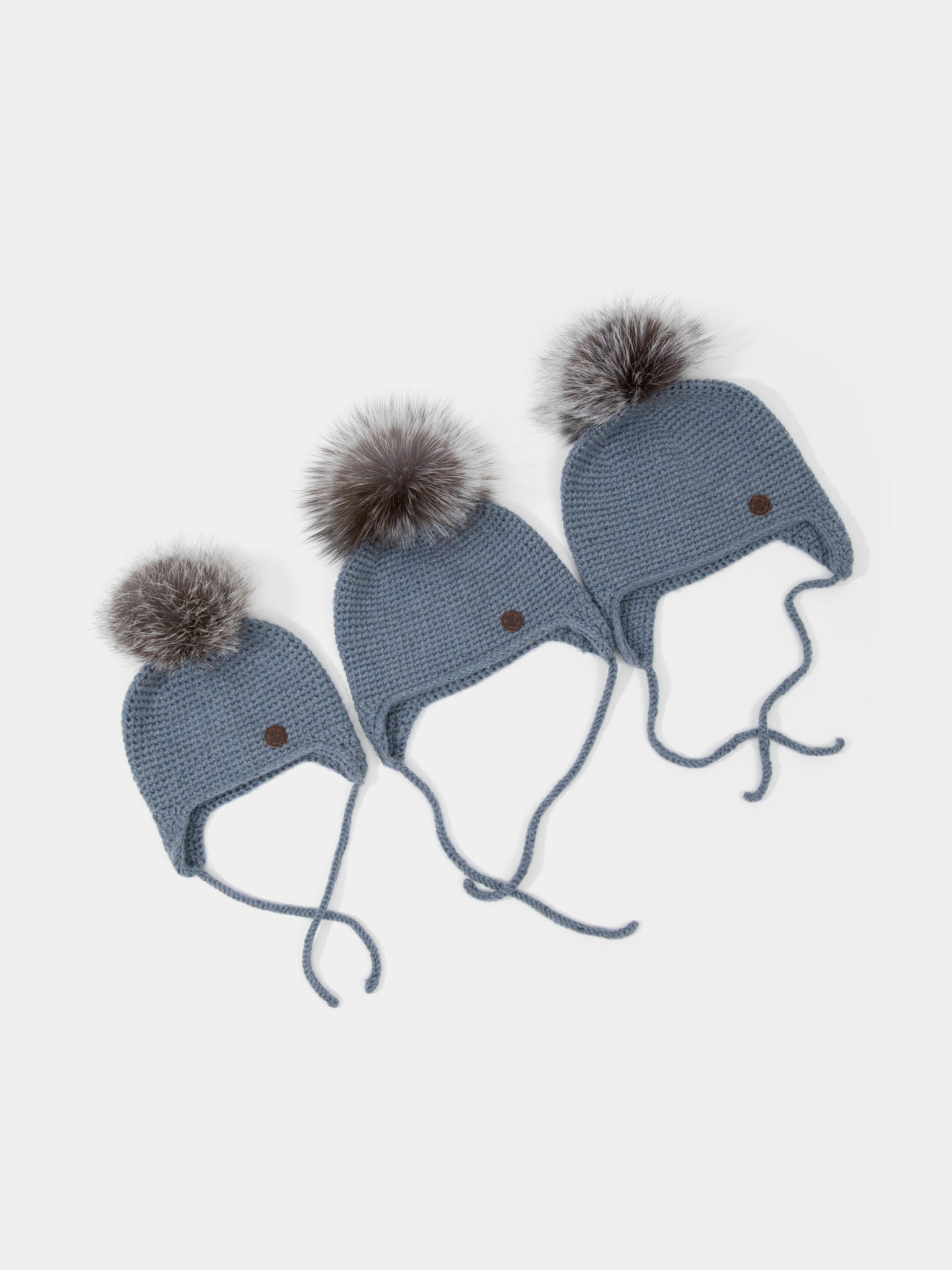 6.3 Chunky Knit Merino wool hat with silver fox fur or yarn PomPom (Grey)