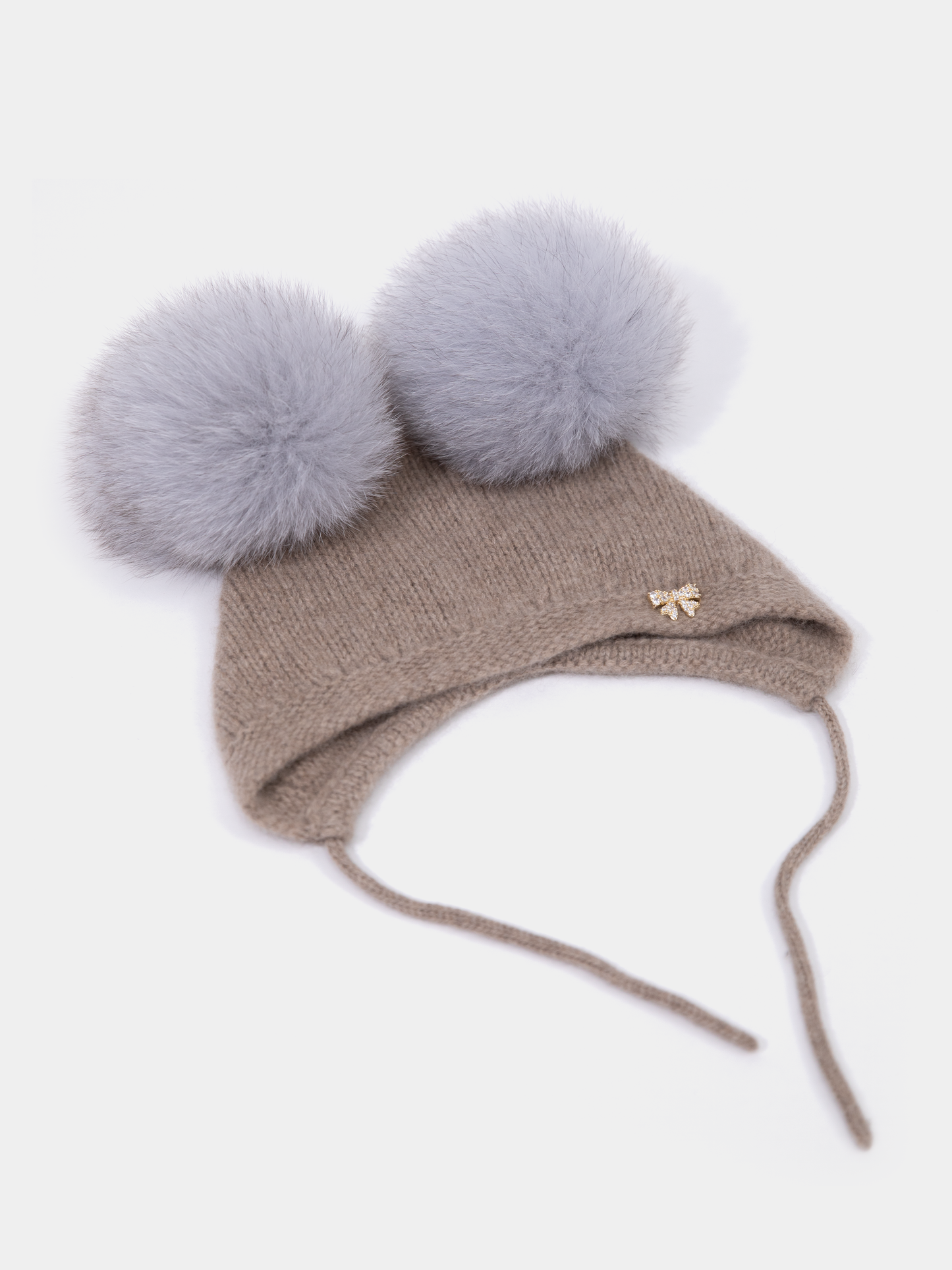 8 Fluffy Cashmere bonnet with Fox fur PomPoms