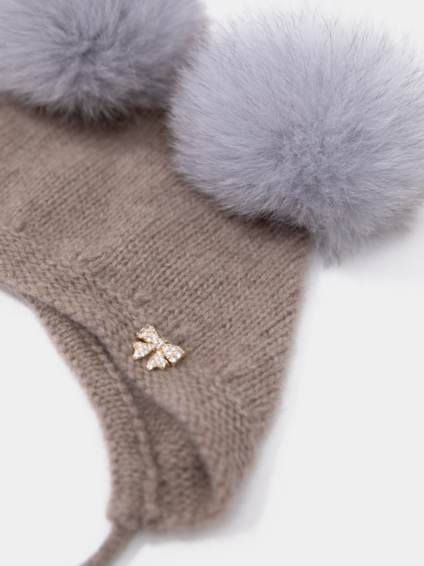 8 Fluffy Cashmere bonnet with Fox fur PomPoms