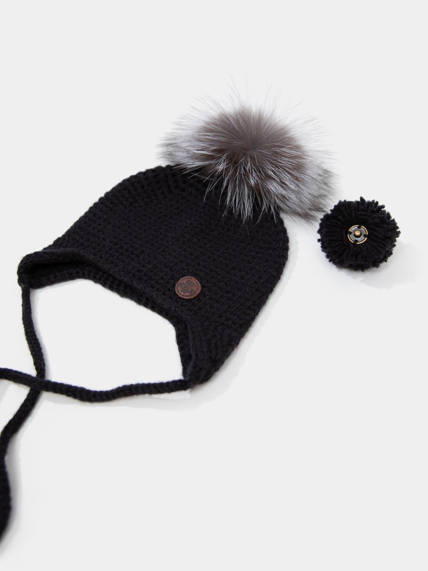 6.2 Chunky Knit Merino wool hat with silver fox fur or yarn PomPom (Black)