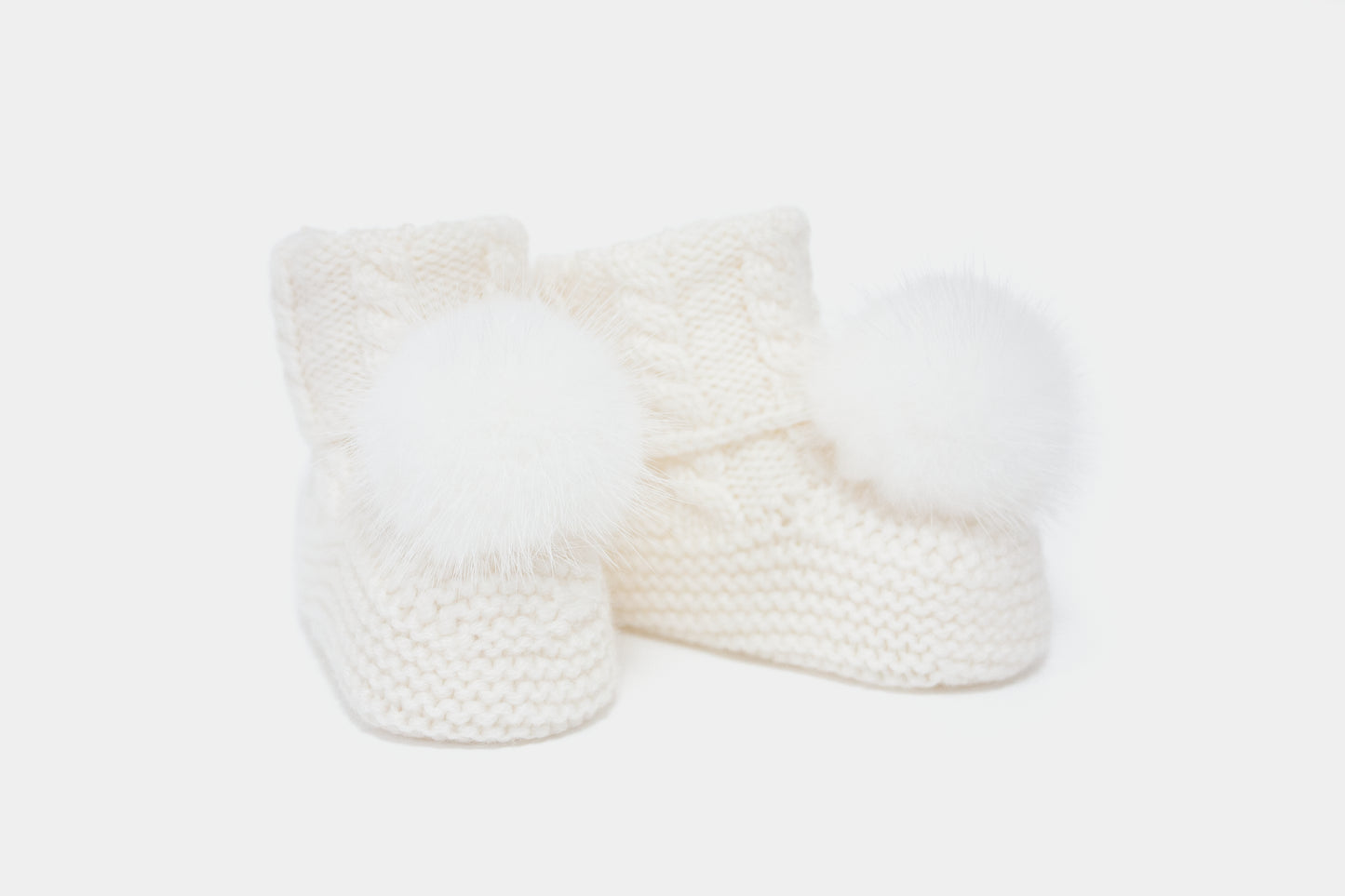 7.3 “New England” merino wool booties (White PomPoms)