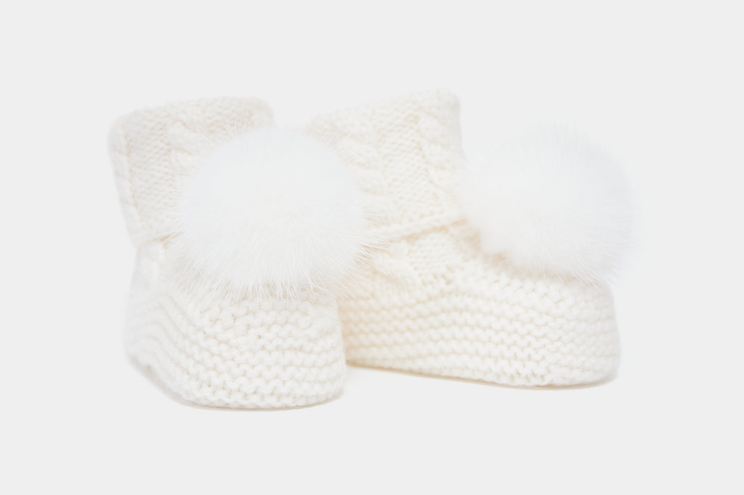 7.3 “New England” merino wool booties (White PomPoms)