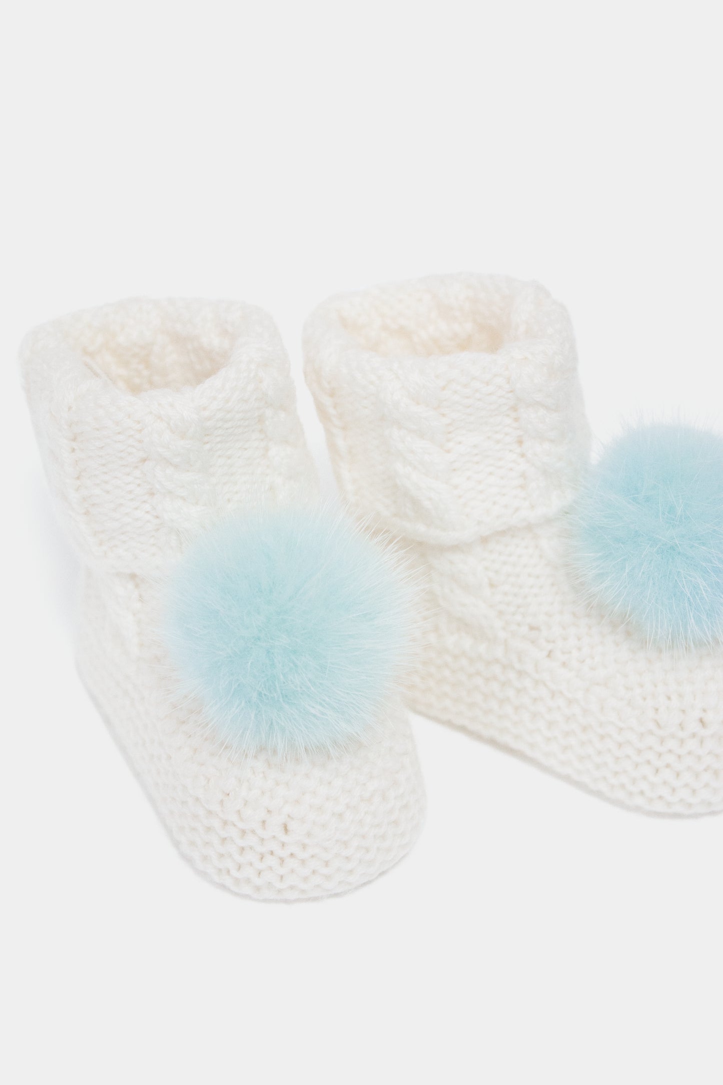 7.2 “New England” merino wool booties (Blue PomPoms)