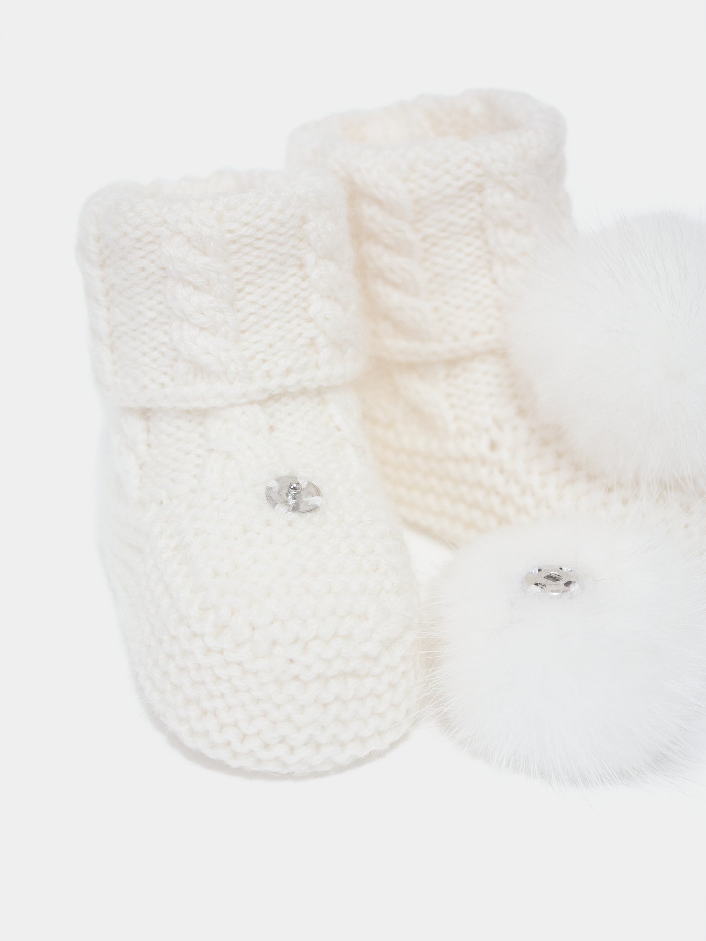 7.3 “New England” merino wool booties (White PomPoms)