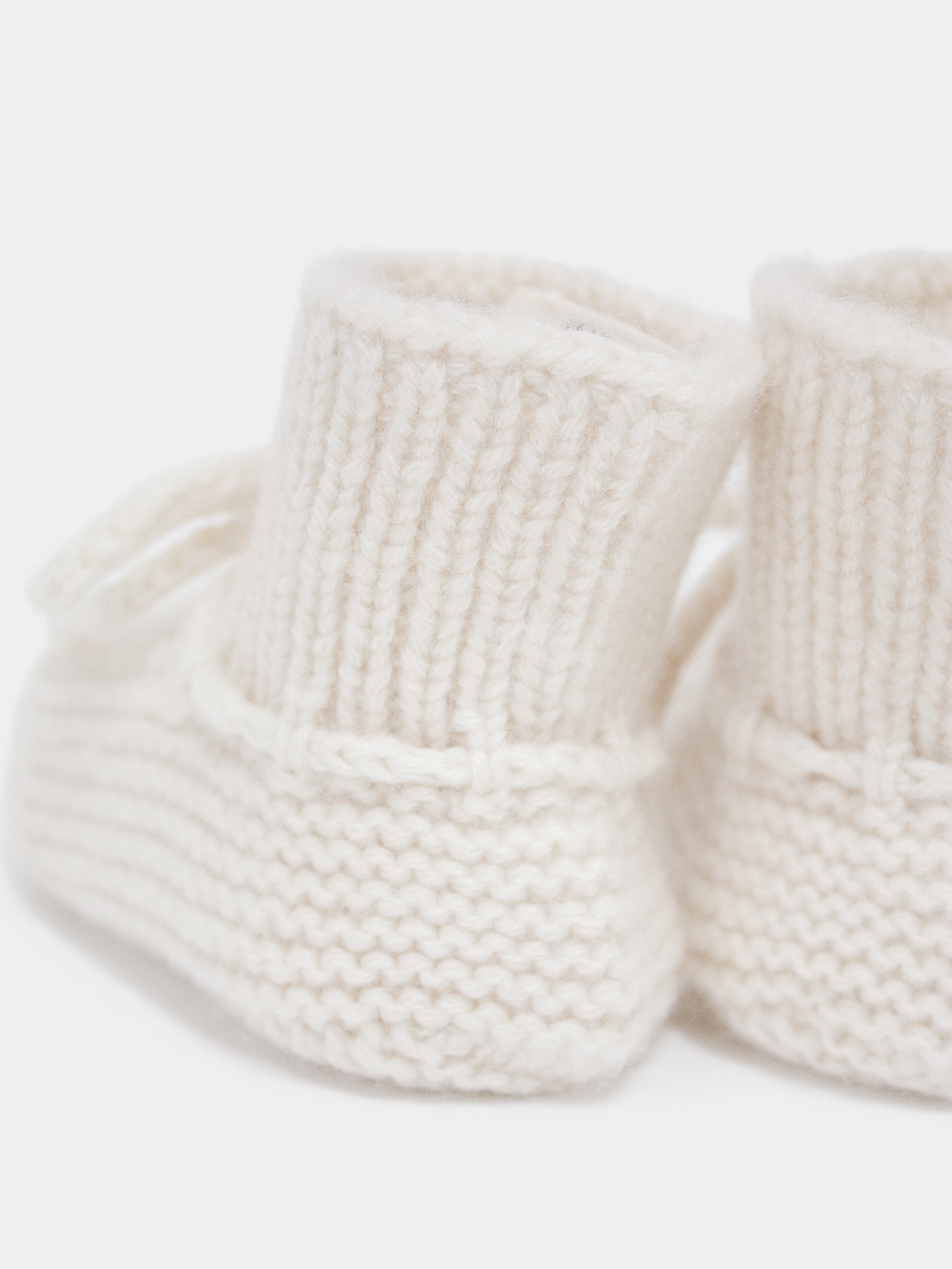 11 Fluffy Cashmere booties