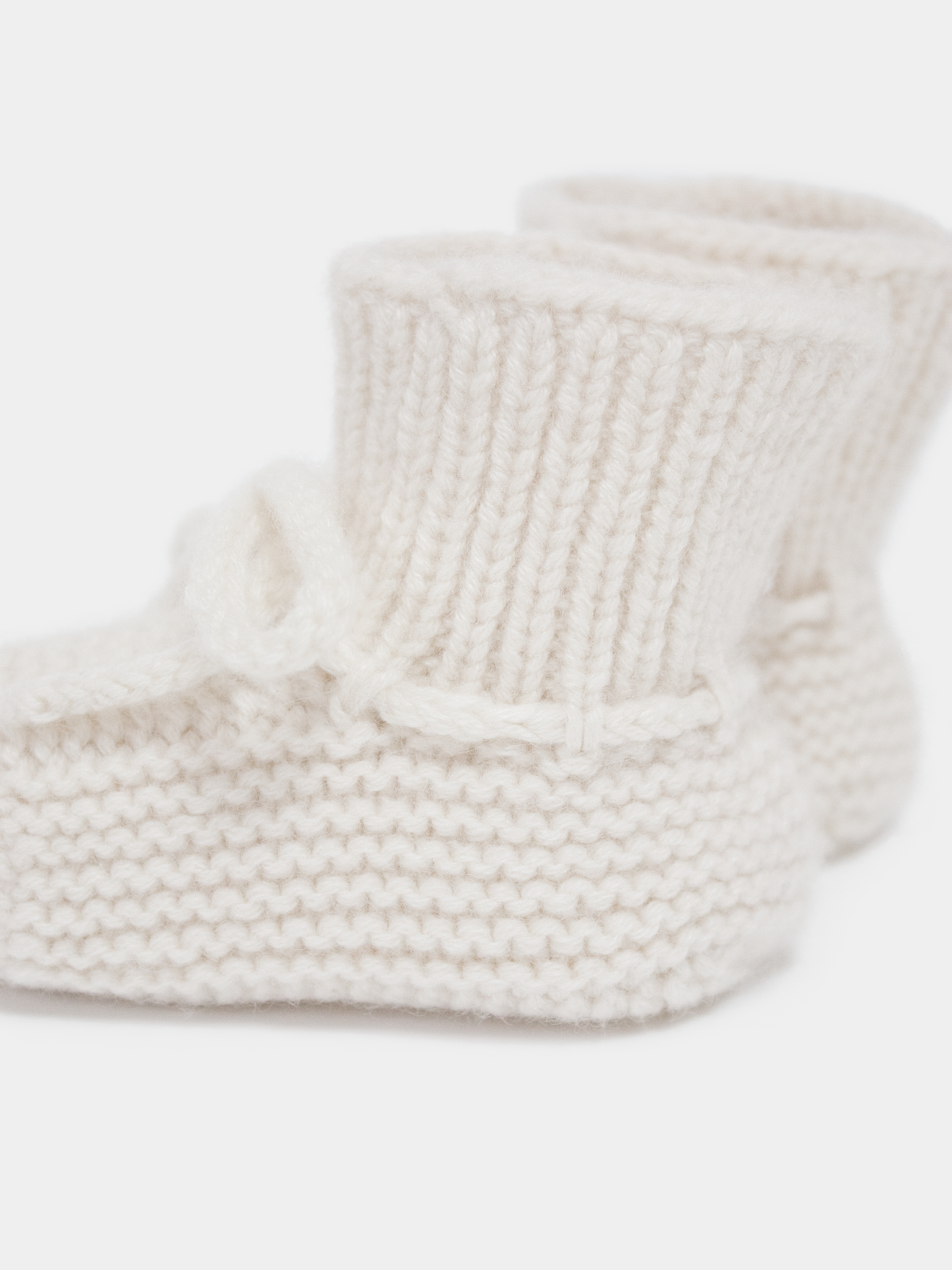 11 Fluffy Cashmere booties