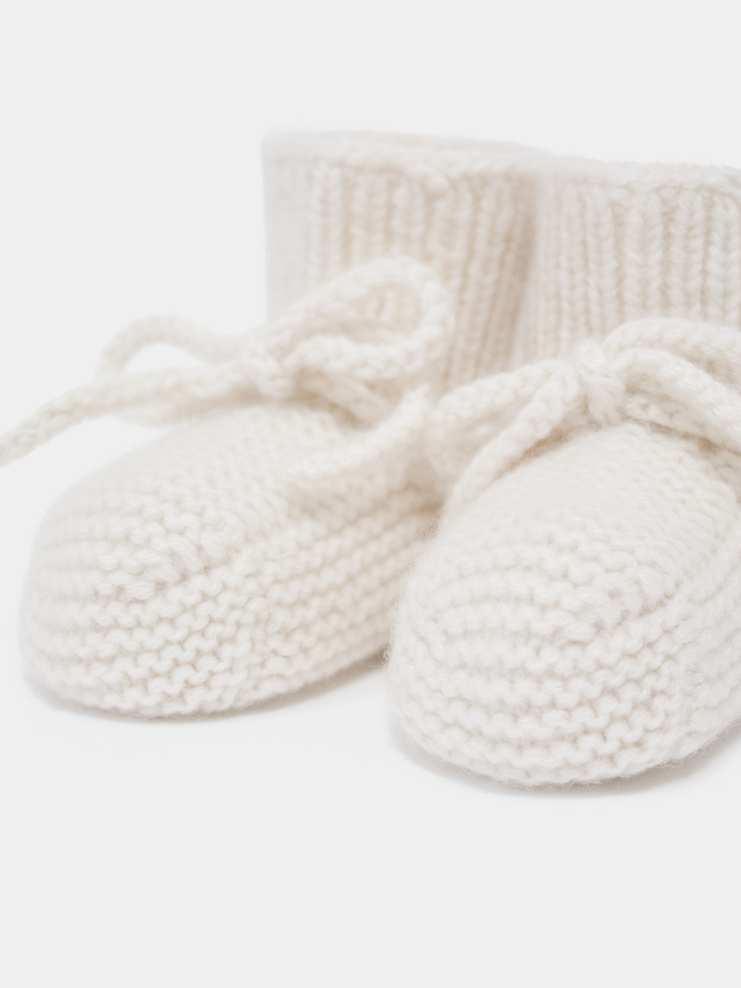 11 Fluffy Cashmere booties